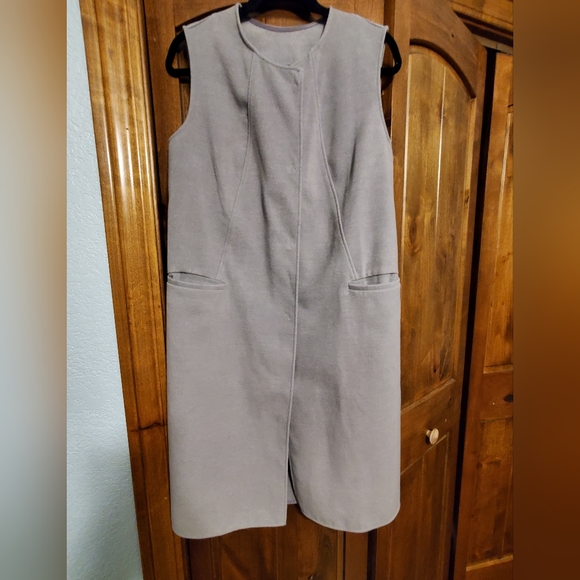 Long Gray Vest, Size S/M - Picture 3 of 5